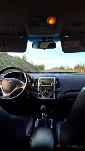 Hyundai i30 2011, 296,000 km - 1.6 l - Bakı