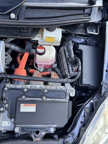 Toyota Prius-11