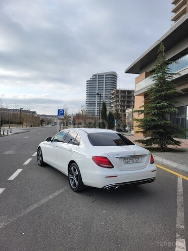 Mercedes E 200 d 2017, 213,000 km - 2.0 l - Bakı