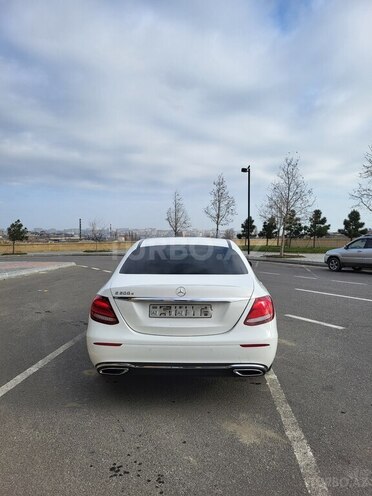 Mercedes E 200 d 2017, 213,000 km - 2.0 l - Bakı