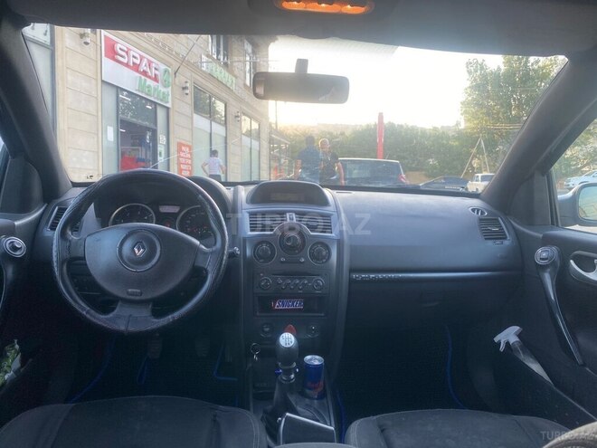 Renault Megane-8