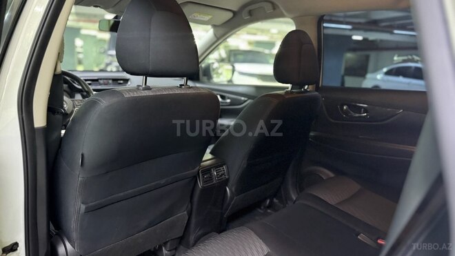 Nissan X-Trail-11