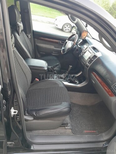 Toyota Land Cruiser Prado-9