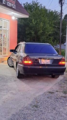 Mercedes C 240 1998, 320,000 km - 2.4 l - Beyləqan