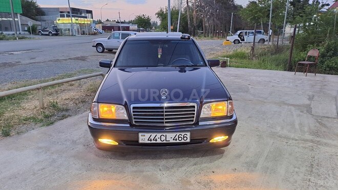 Mercedes C 240 1998, 320,000 km - 2.4 l - Beyləqan
