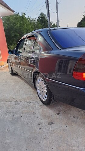 Mercedes C 240 1998, 320,000 km - 2.4 l - Beyləqan