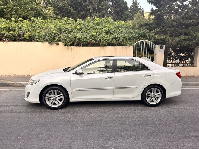 Toyota Camry 2013, 210,000 km - 2.5 л - Bakı