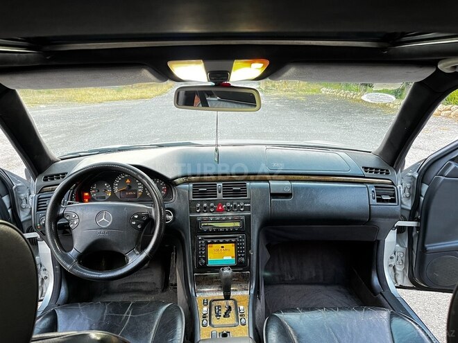 Mercedes E 280 2000, 350,000 km - 2.8 л - Salyan