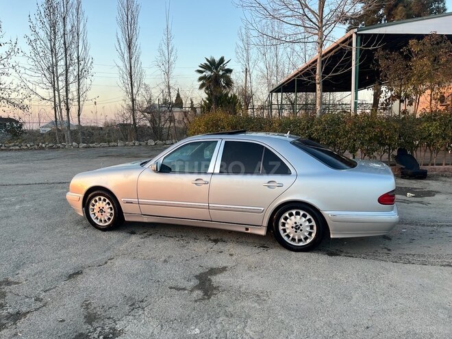 Mercedes E 280 2000, 350,000 km - 2.8 л - Salyan