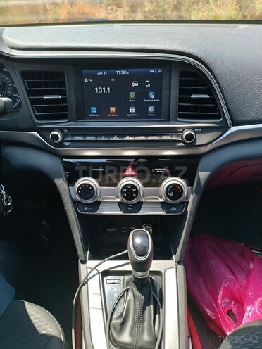 Hyundai Elantra 2019, 137,586 km - 2.0 л - Bakı