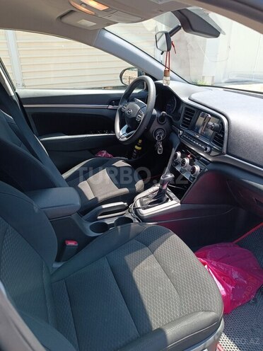 Hyundai Elantra 2019, 137,586 km - 2.0 л - Bakı