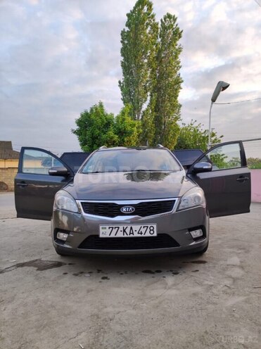 Kia Ceed 2010, 216,000 km - 1.4 л - Bakı