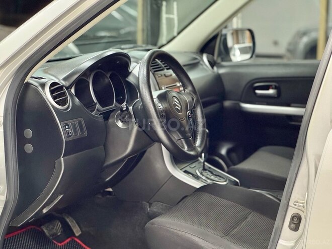 Suzuki Grand Vitara-17