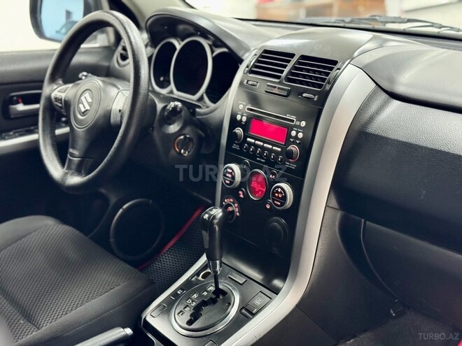 Suzuki Grand Vitara-21