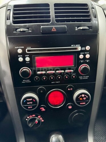 Suzuki Grand Vitara-28