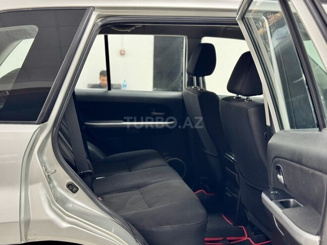 Suzuki Grand Vitara-25