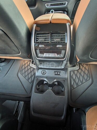 BMW X7 2019, 105,000 km - 4.4 l - Bakı