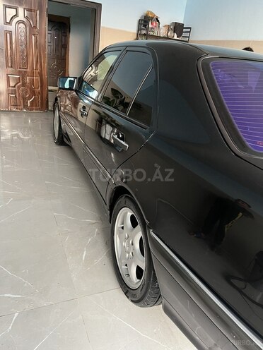 Mercedes C 240 1999, 273,230 km - 2.4 l - Sumqayıt