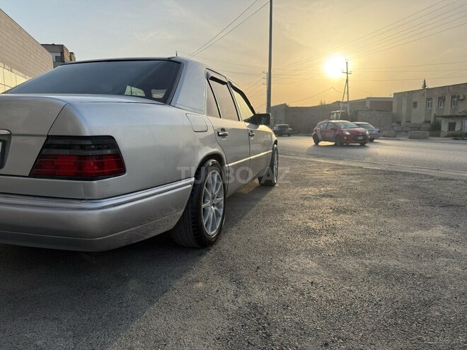 Mercedes E 220 1994, 545,000 km - 2.2 l - Bakı