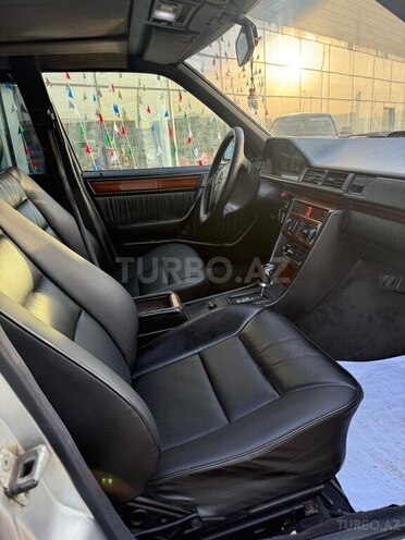 Mercedes E 220 1994, 545,000 km - 2.2 l - Bakı