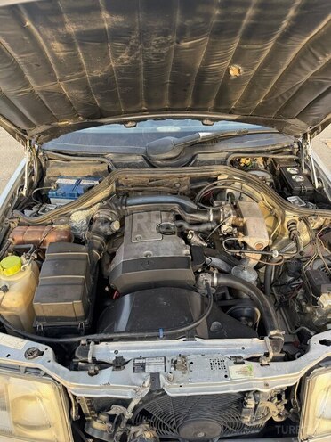 Mercedes E 220 1994, 545,000 km - 2.2 l - Bakı