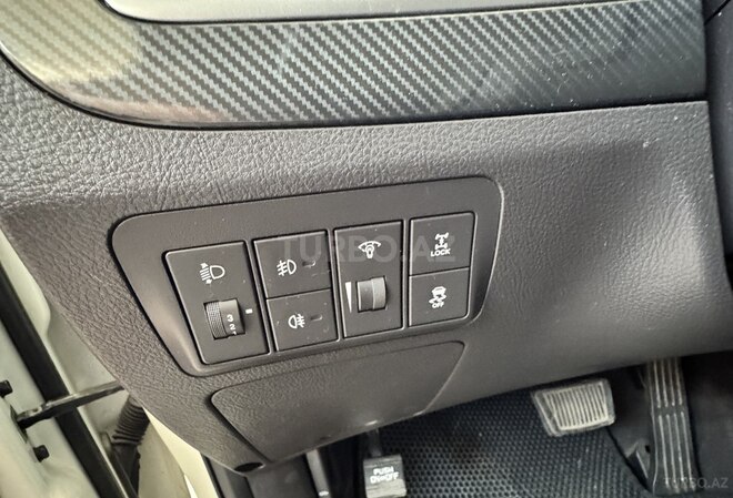 Hyundai Santa Fe 2011, 133,000 km - 2.4 л - Tovuz