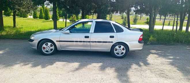 Opel Astra 1999, 200,000 km - 1.6 l - Bakı