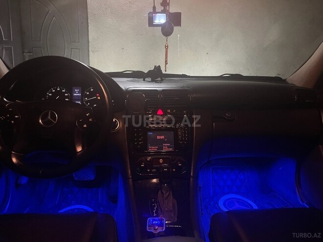 Mercedes C 240 2001, 241,000 km - 2.6 л - Sumqayıt
