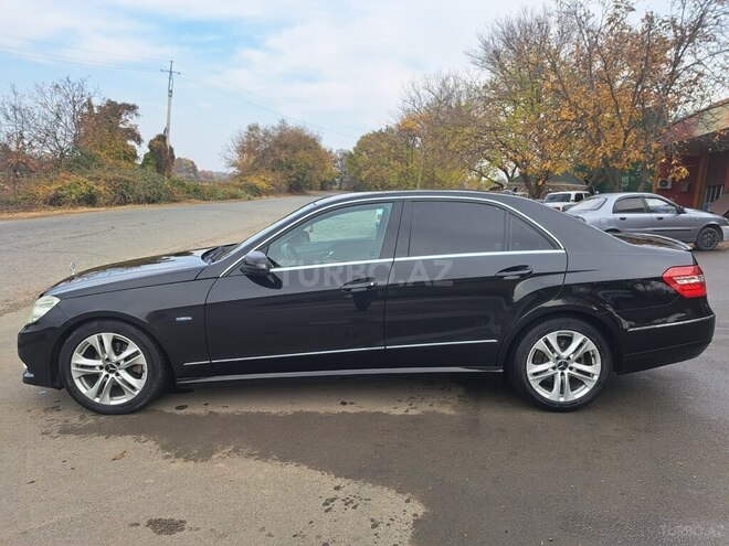Mercedes E 220 d 2009, 212,000 km - 2.2 l - Qazax