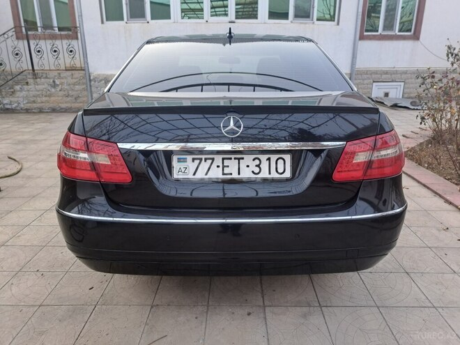 Mercedes E 220 d 2009, 212,000 km - 2.2 l - Qazax