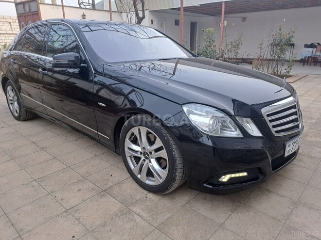 Mercedes E 220 d 2009, 212,000 km - 2.2 l - Qazax