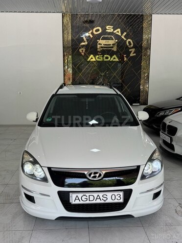 Hyundai i30 2009, 273,000 km - 1.4 л - Ağdaş