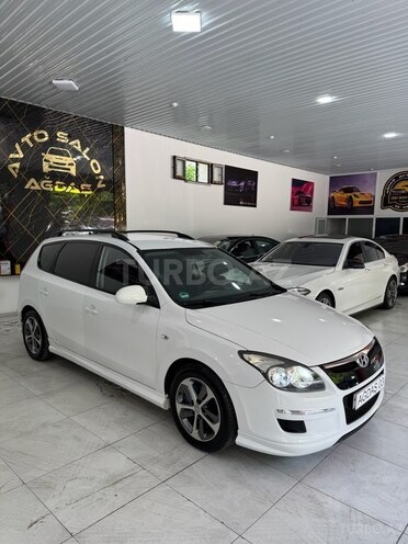 Hyundai i30 2009, 273,000 km - 1.4 л - Ağdaş