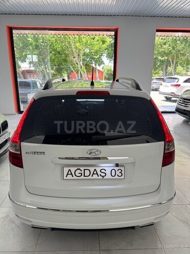 Hyundai i30 2009, 273,000 km - 1.4 л - Ağdaş