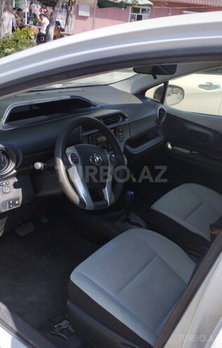 Toyota Aqua 2017, 88,000 km - 1.5 l - Bakı
