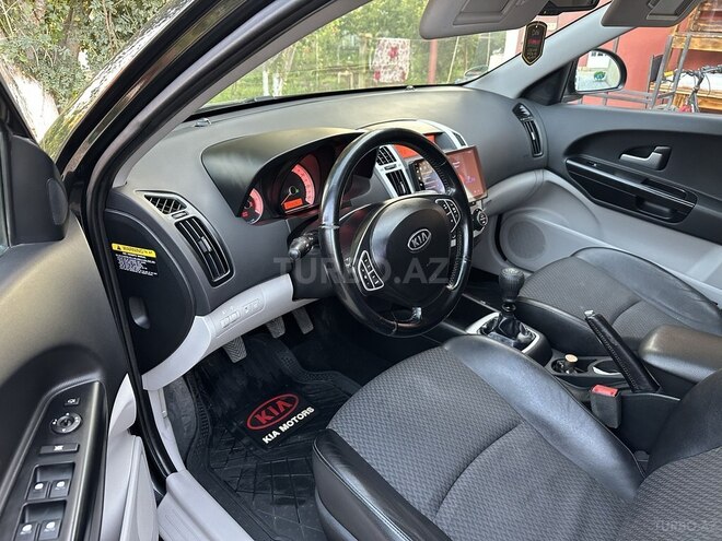 Kia  2008, 270,000 km - 1.6 l - Bakı