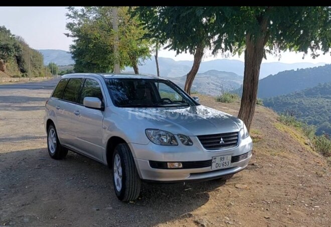 Mitsubishi Airtrek 2001, 325,339 km - 2.0 l - Lerik