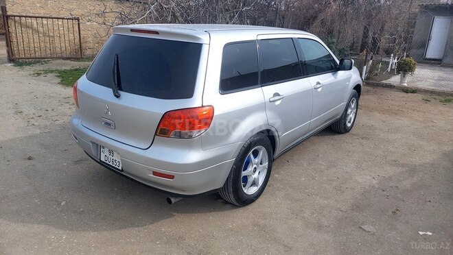 Mitsubishi Airtrek 2001, 325,339 km - 2.0 l - Lerik