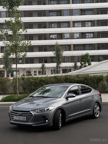 Hyundai Avante 2016, 207,500 km - 1.6 л - Bakı