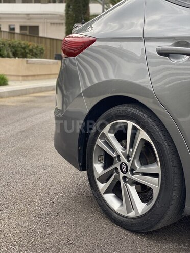 Hyundai Avante 2016, 207,500 km - 1.6 л - Bakı