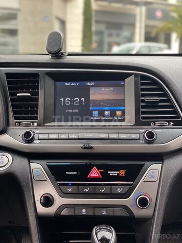 Hyundai Avante 2016, 207,500 km - 1.6 л - Bakı