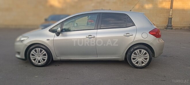 Toyota Auris 2008, 309,000 km - 1.4 l - Bakı