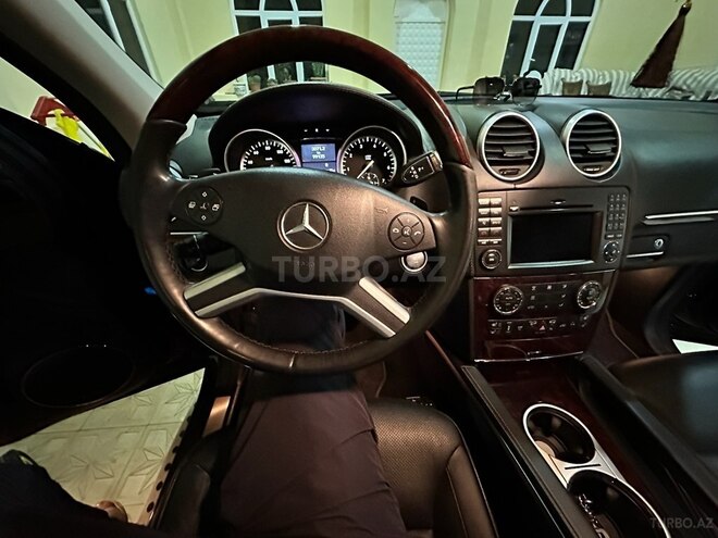 Mercedes GL 550 2009, 99,000 km - 5.5 l - Bakı