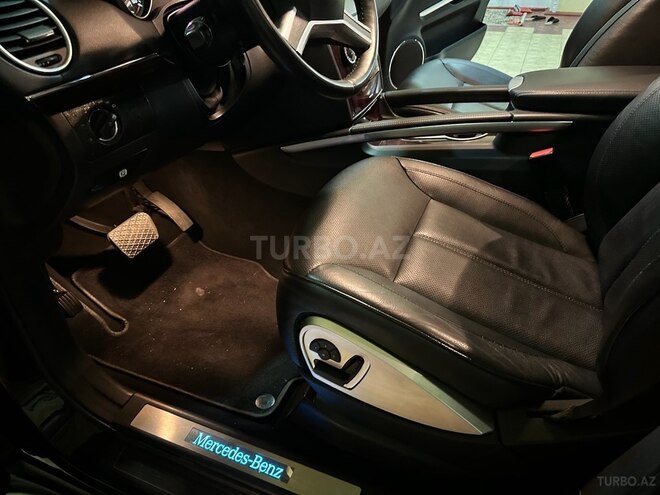 Mercedes GL 550 2009, 99,000 km - 5.5 l - Bakı