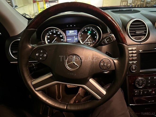Mercedes GL 550 2009, 99,000 km - 5.5 l - Bakı