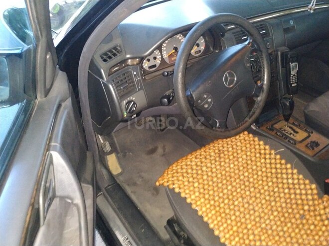 Mercedes E 220 d 2000, 30,900 km - 2.2 л - Bakı