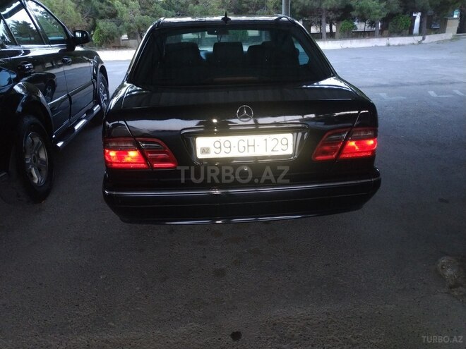Mercedes E 220 d 2000, 30,900 km - 2.2 л - Bakı