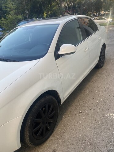 Volkswagen Jetta 2008, 250,000 km - 1.6 л - Bakı
