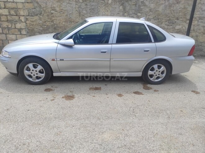 Opel Vectra 2000, 430,000 km - 2.0 l - Siyəzən