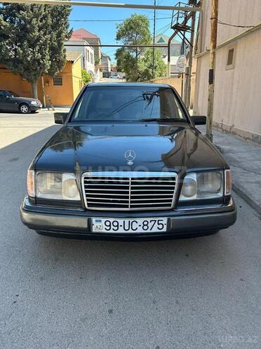 Mercedes E 220 1995, 412,000 km - 2.2 l - Bakı